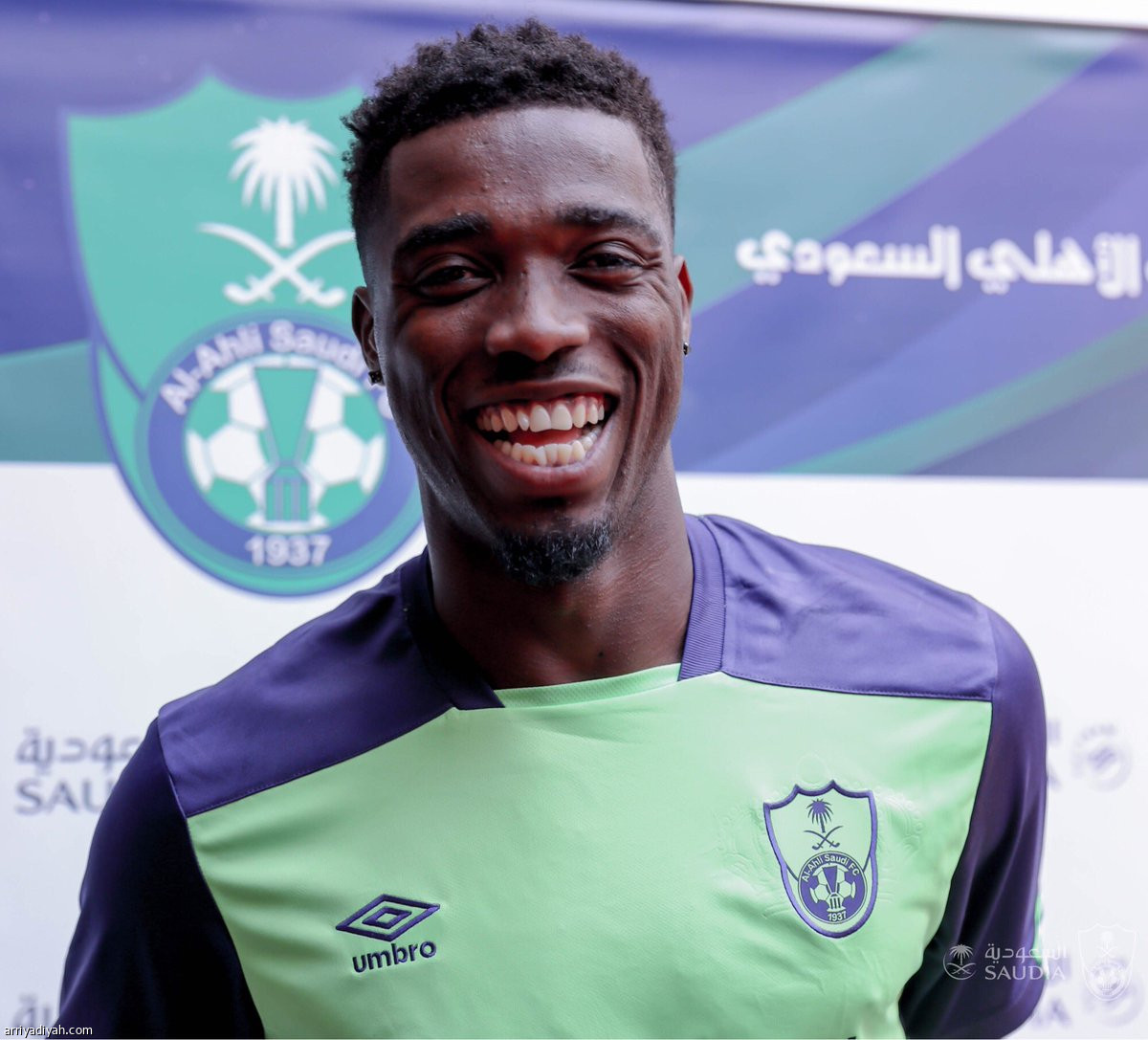 القاطرة في المعسكر