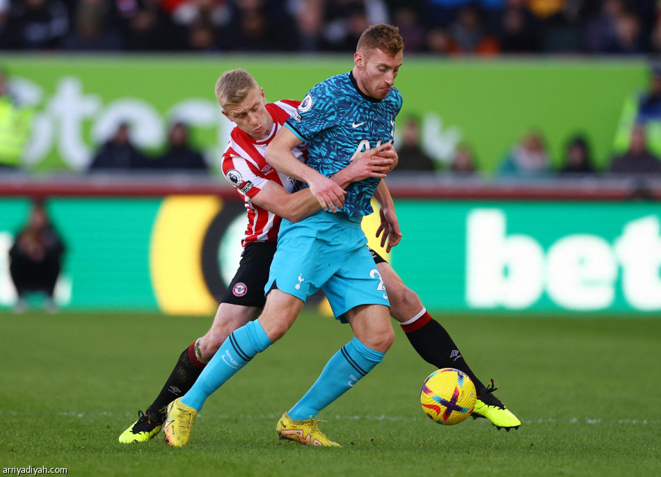 توتنهام يفلت من الخسارة أمام برنتفورد