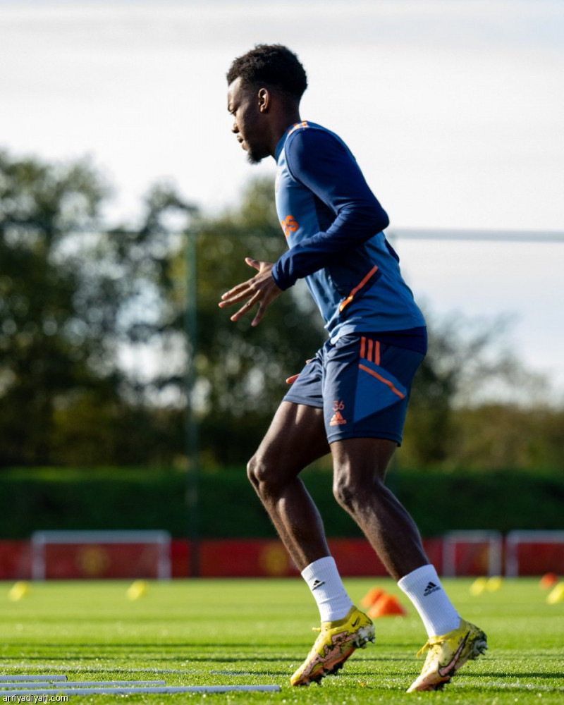 رونالدو يعود إلى تدريبات يونايتد