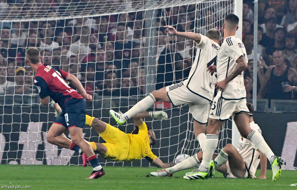 جنوى يضرب روما برباعية