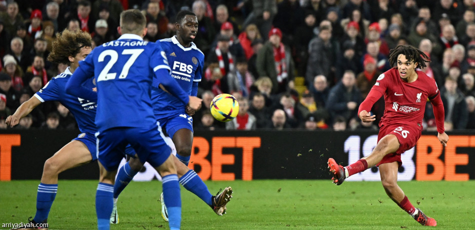 «النيران الصديقة» تمنح ليفربول نقاط ليستر