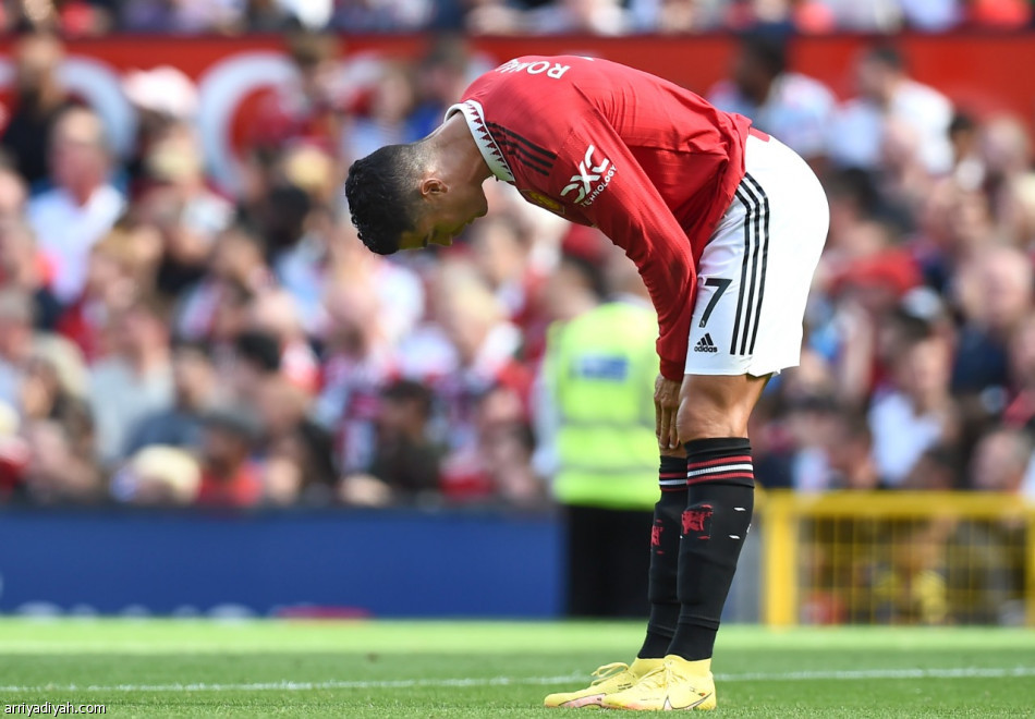 يونايتد «تين هاج» يسقط بثنائية أمام برايتون