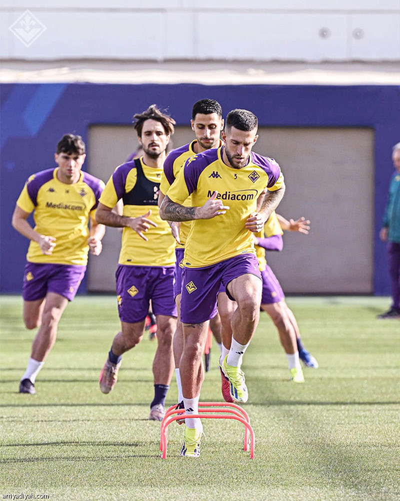 الرياض 
تطلق السوبر التاريخي