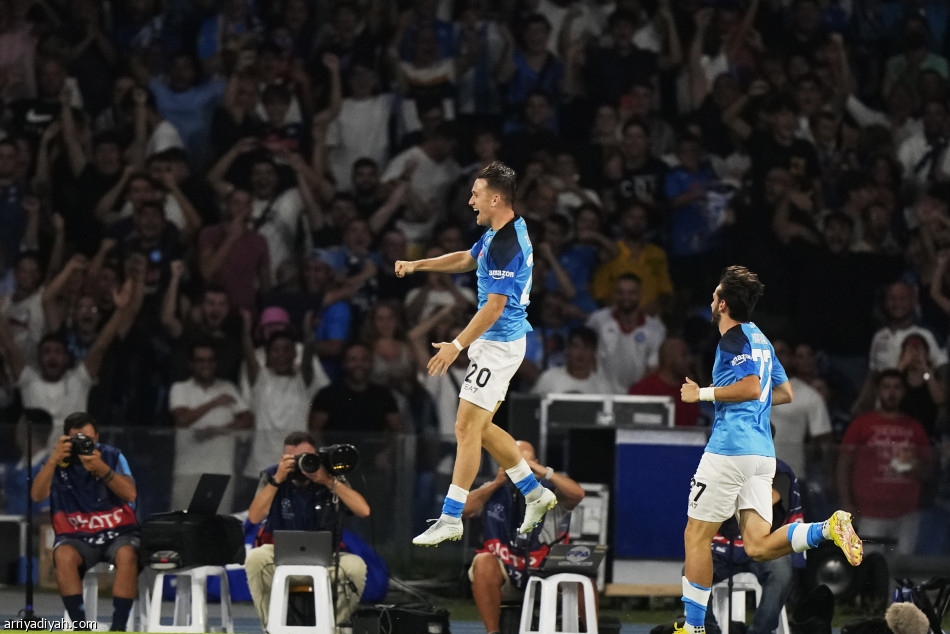 أبطال أوروبا.. نابولي يكتسح ليفربول برباعية