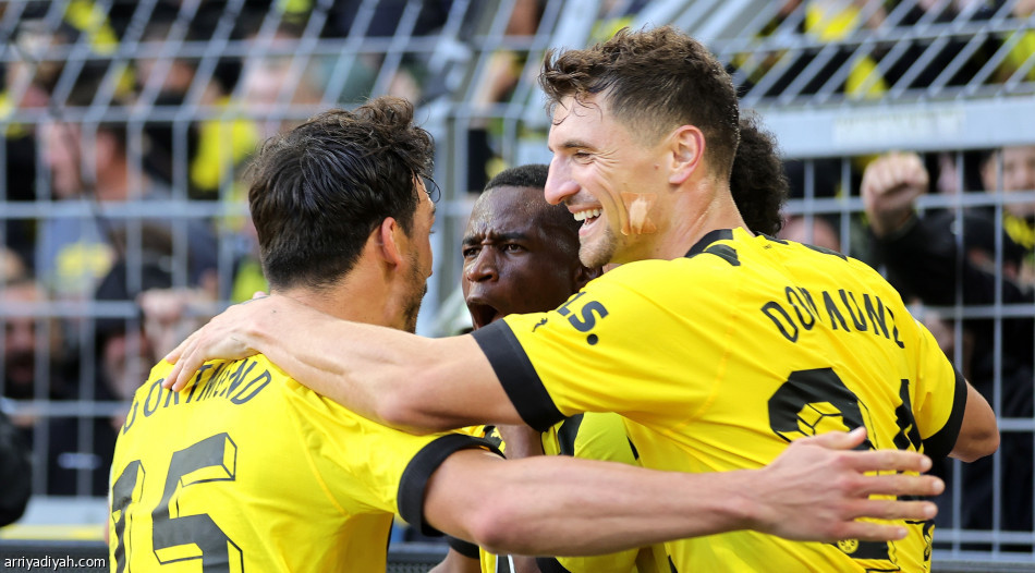 دورتموند يستغل تعثر بايرن وينفرد بالصدارة