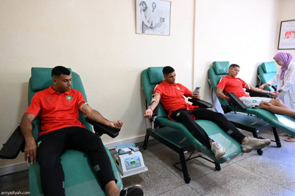 بعد الزلزال.. لاعبو المغرب يتبرعون بالدم
