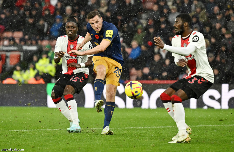 نيوكاسل يضرب ساوثهامبتون برباعية