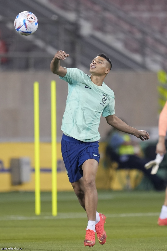 الكاميرون تتمسك بأمل التأهل أمام البرازيل