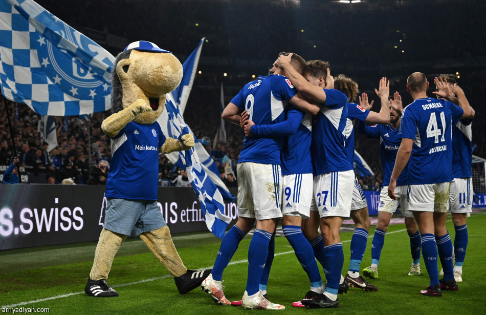 شالكة ينعش آمال البقاء بخماسية هيرتا برلين