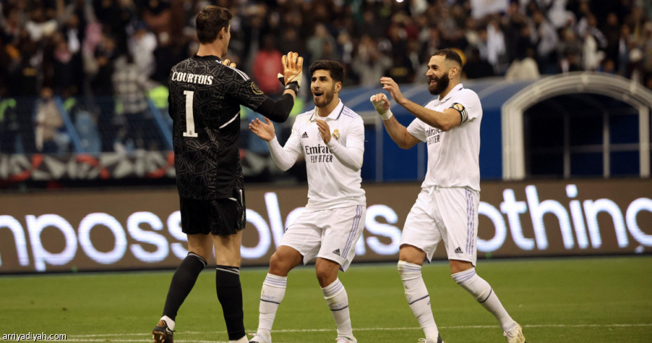 «الترجيحية» تقود الريال  إلى نهائي السوبر