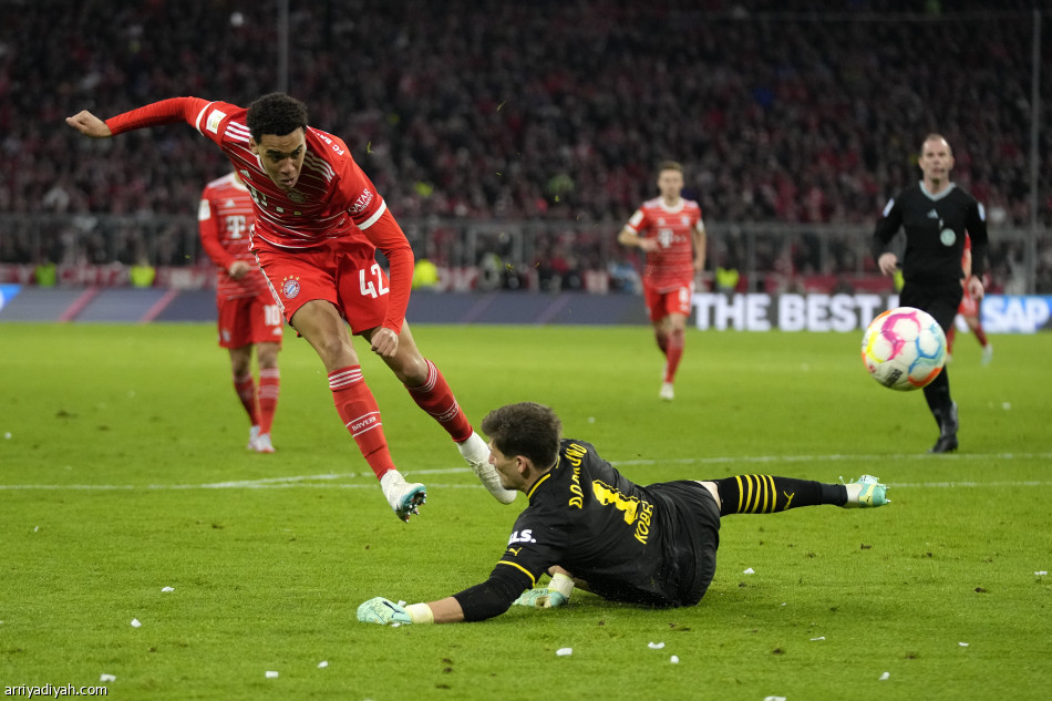 بايرن يقسو على دورتموند.. وينتزع الصدارة