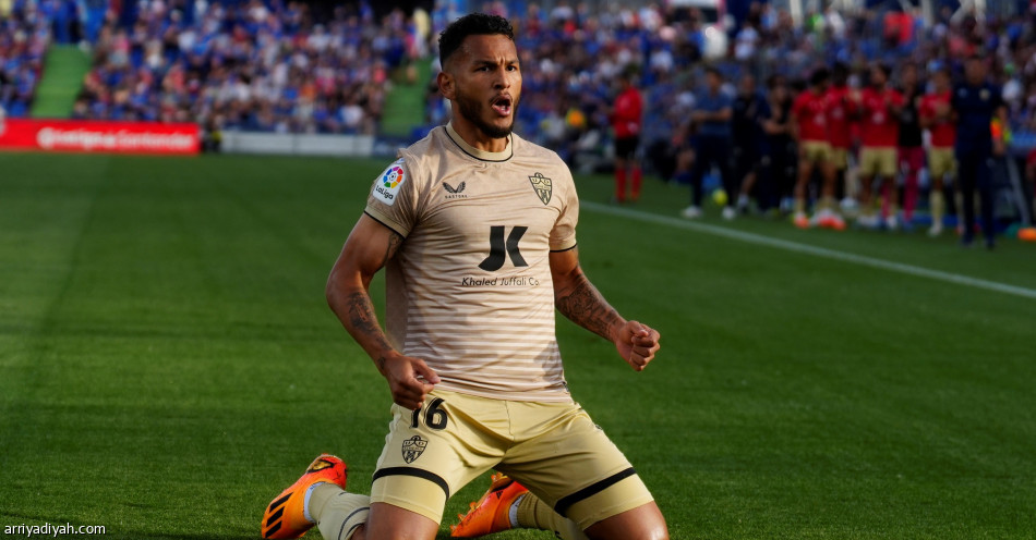 ألميريا ينعش حظوظ البقاء