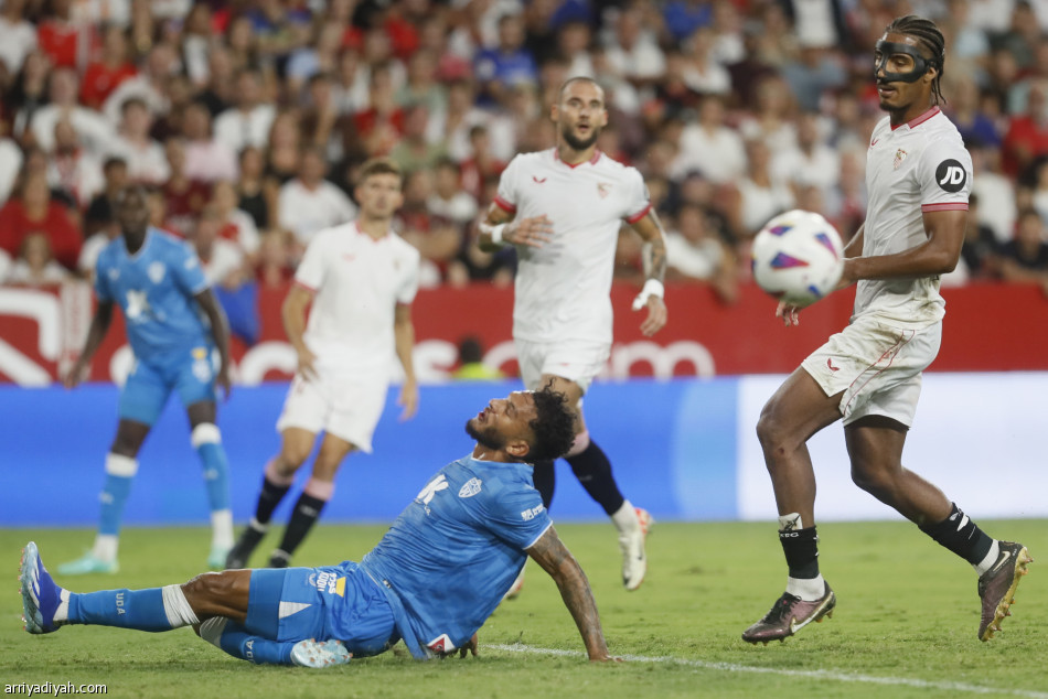 إشبيلية يكتسح ألميريا بخماسية