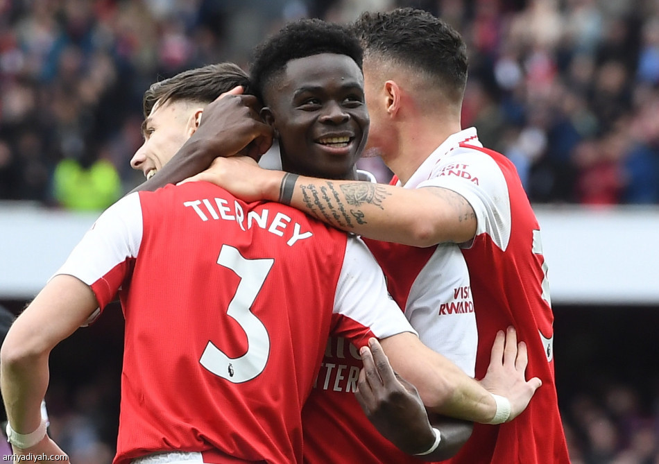 ثنائية ساكا تعزز صدارة أرسنال