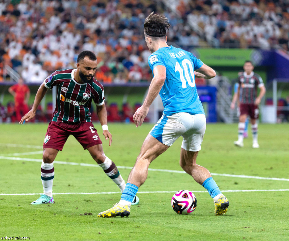 من المحاولة الأولى.. «السماوي»
بطل العالم بأكبر انتصار