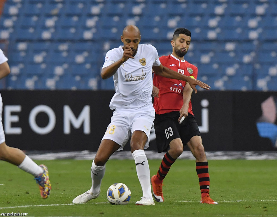 الريان يحبط مفاجآت الاستقلال