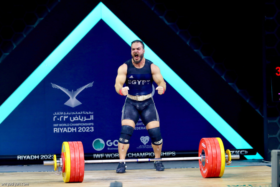 حسن.. من الكرين
إلى ذهبية العالم