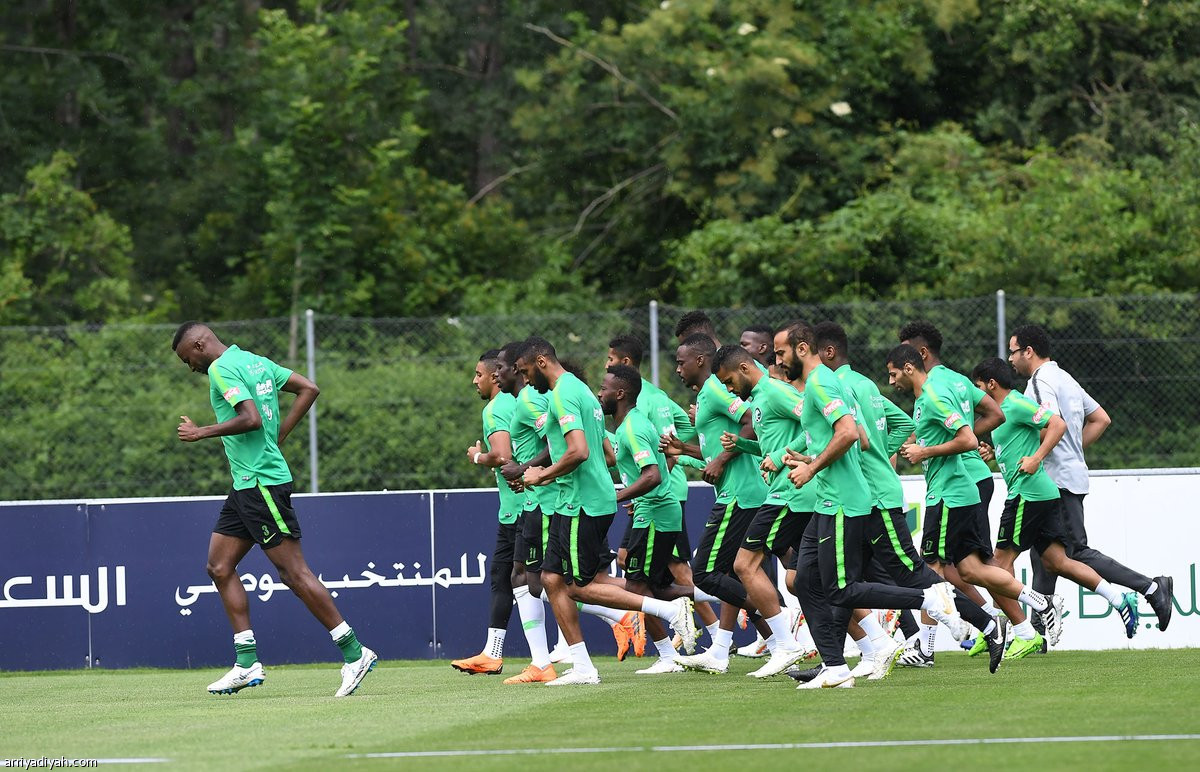 الأخضر يستعد للألمان