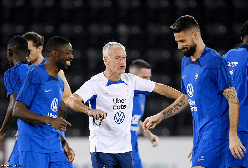 جيرو 
يتخطى خيبات رومان