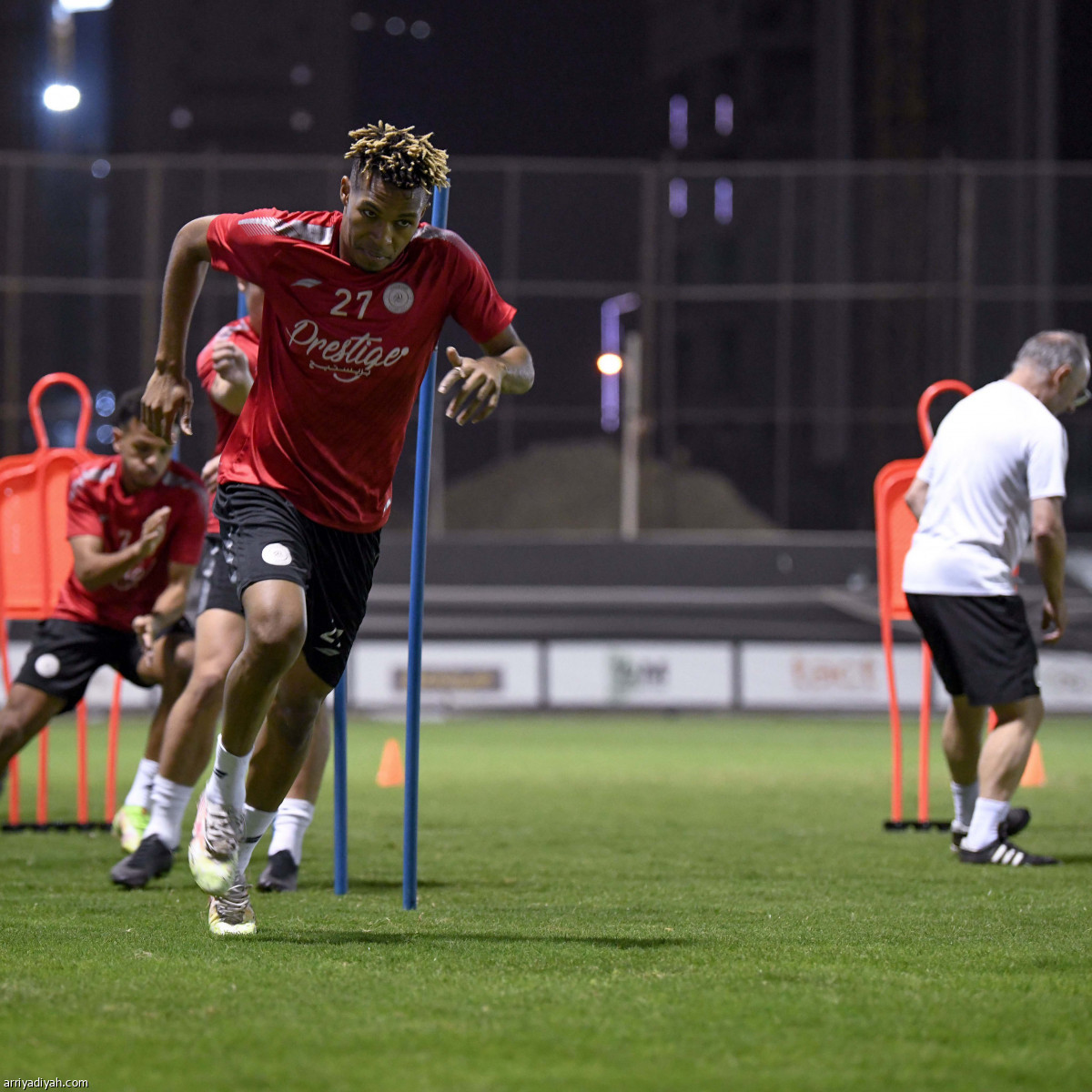 الشباب يعتمد خطة الاتحاد