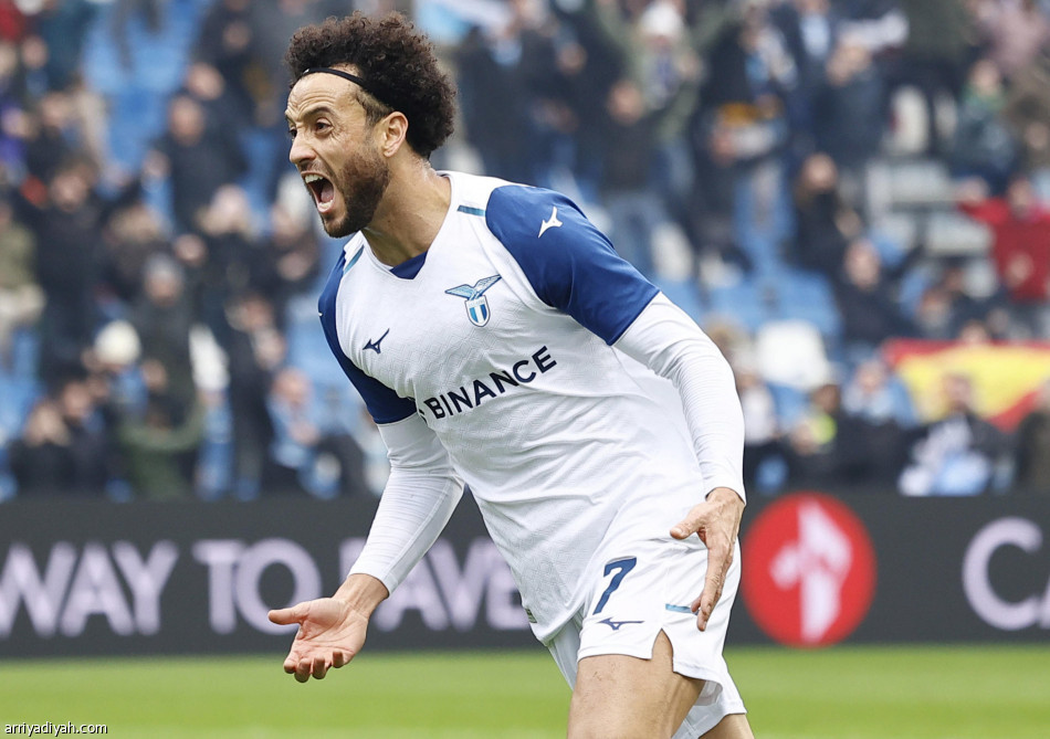 بثنائية ساسوولو.. لاتسيو يعود إلى الانتصارات