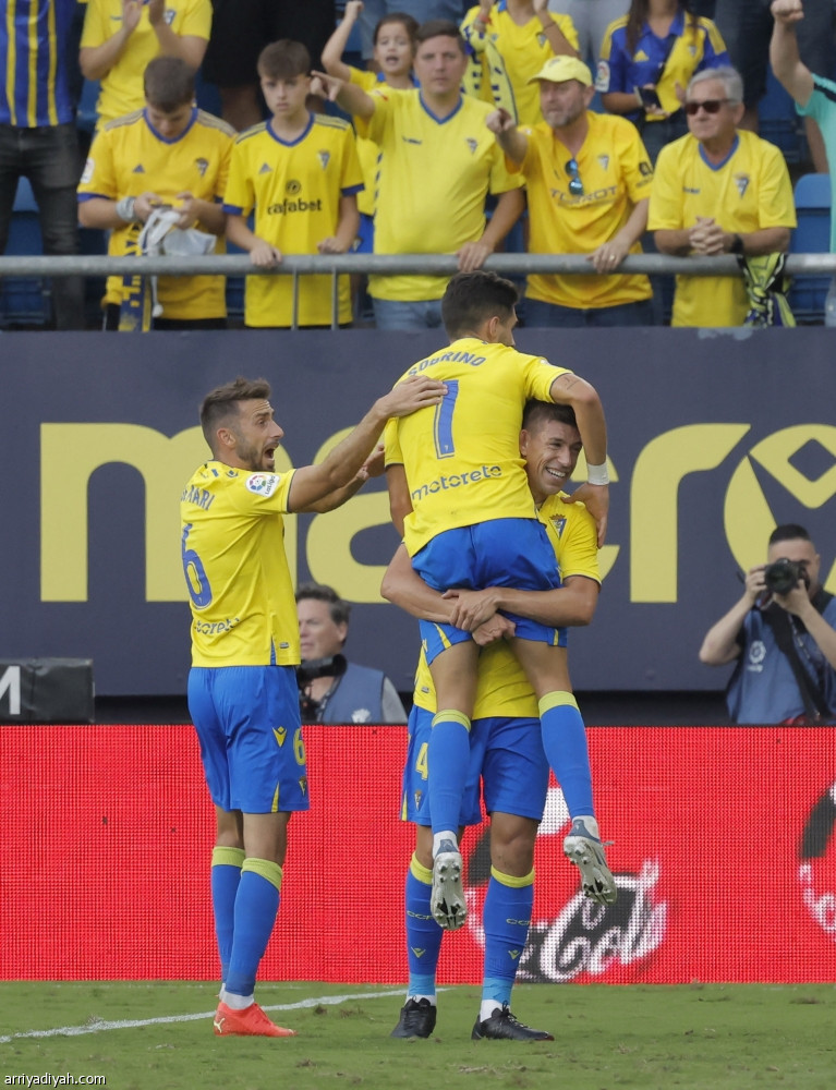 قادش يزيد معاناة أتلتيكو مدريد