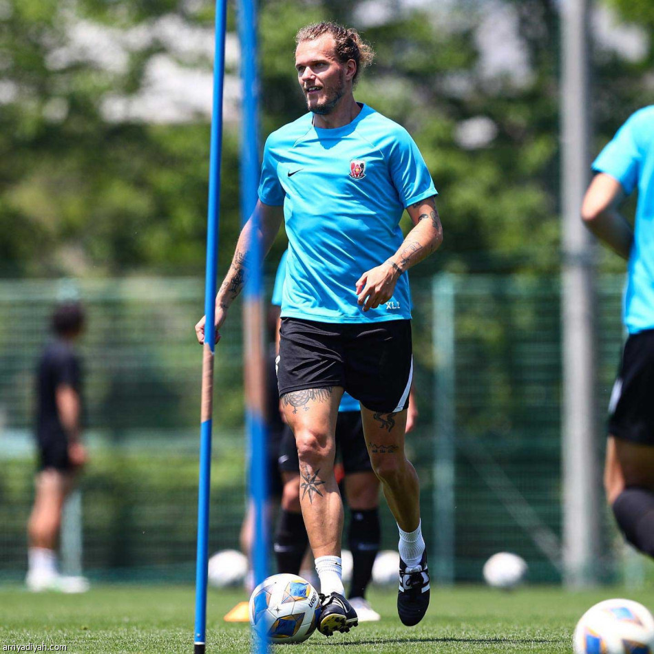 إيجالو وماريجا 
كابوسا الدفاع الياباني