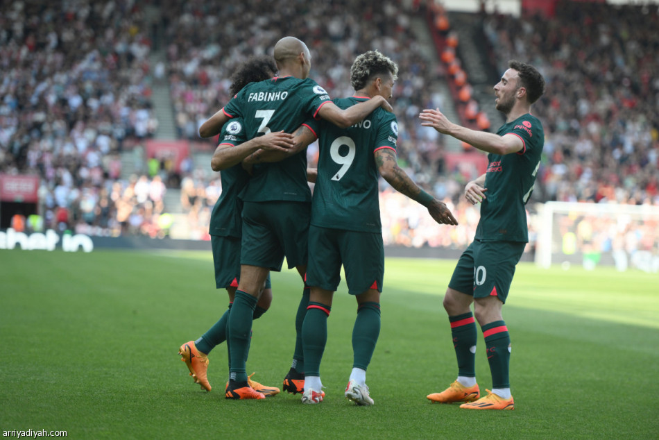 فيرمينو يترك بصمته الأخيرة في ليفربول