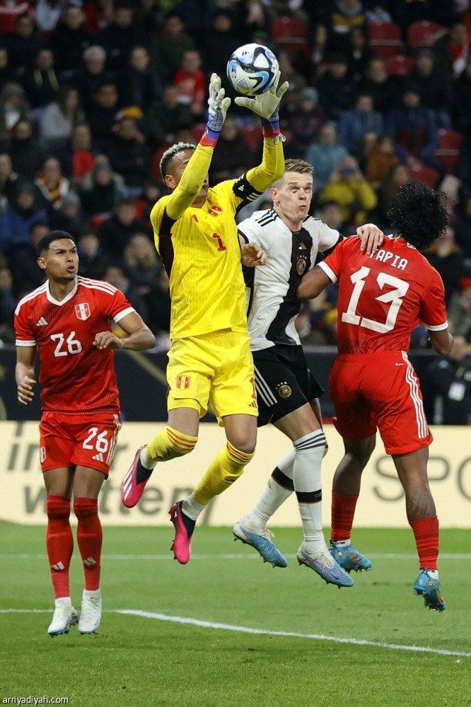 تجريبيا.. ألمانيا تكسب بيرو بثنائية فيولكروج