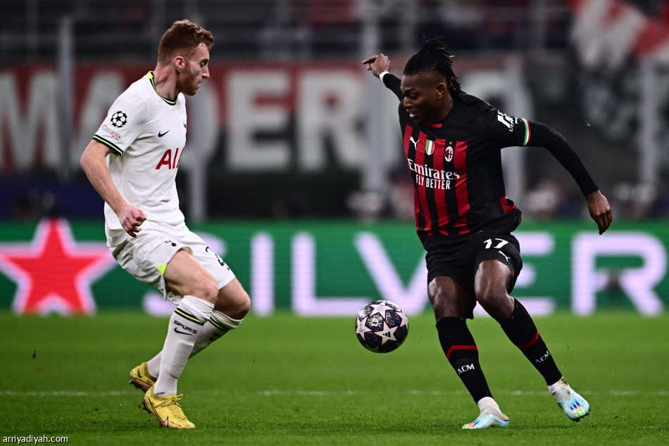 أبطال أوروبا.. ميلان يكسب توتنهام في ذهاب ثمن النهائي