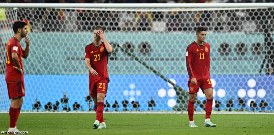 اليابان  تصعق  إسبانيا.. ويعبران معا