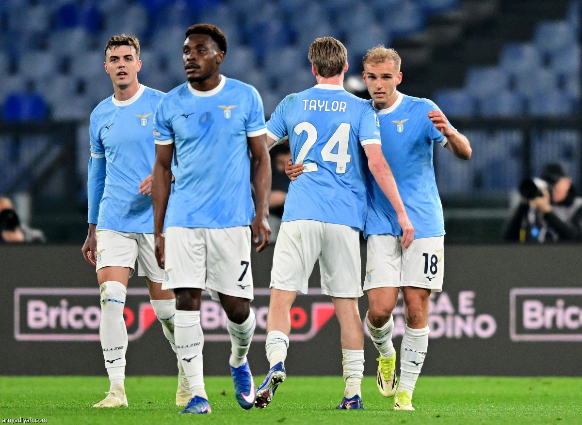 ميلان يتعثر