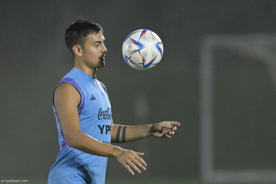 أحلام كيمبس
تلاحق ميسي