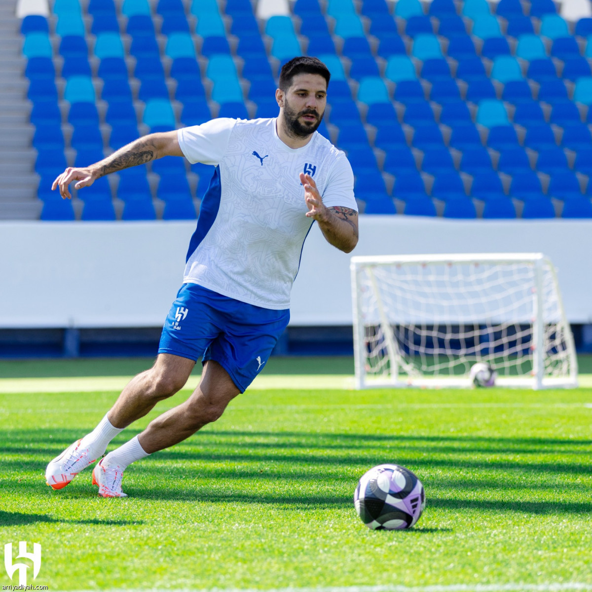 «الميترو» يظهر