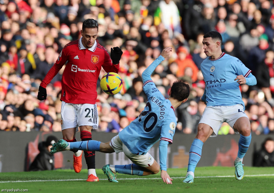 يونايتد يحسم الديربي في 4 دقائق