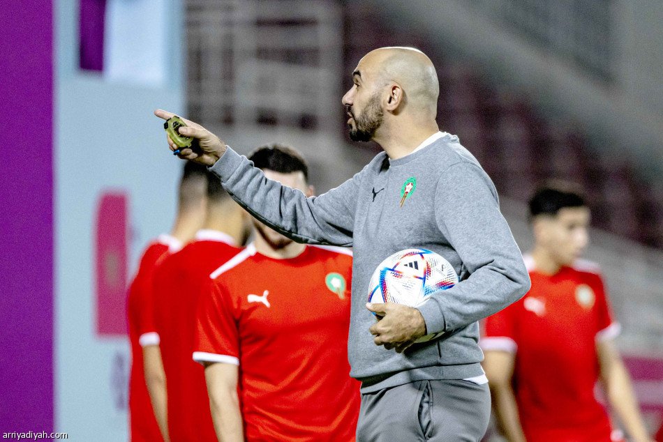 التاريخ..
ينتظر
ابن «البائع المتجول»