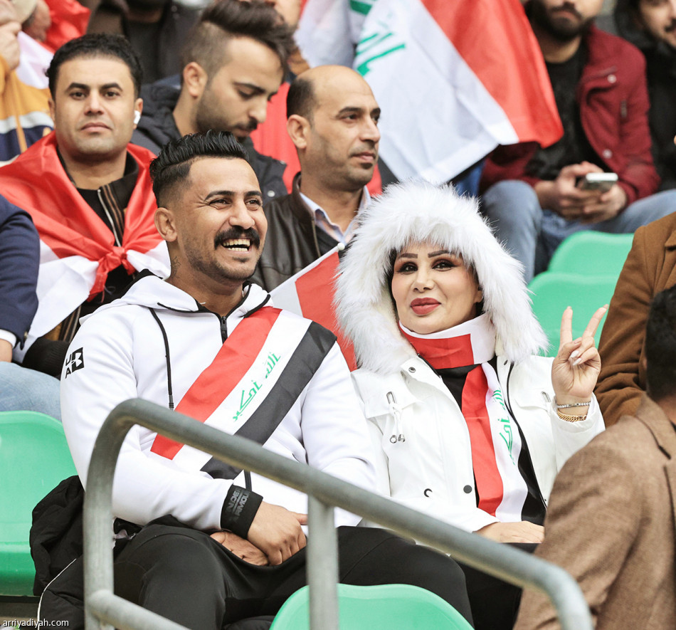 عُمان 
يرجح كفة الانتصار