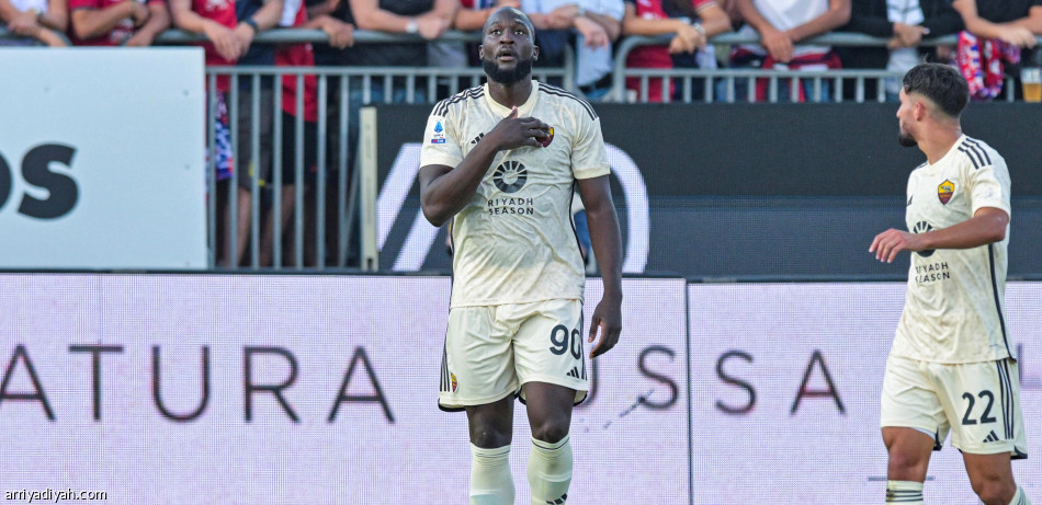 روما يقسو على كالياري برباعية