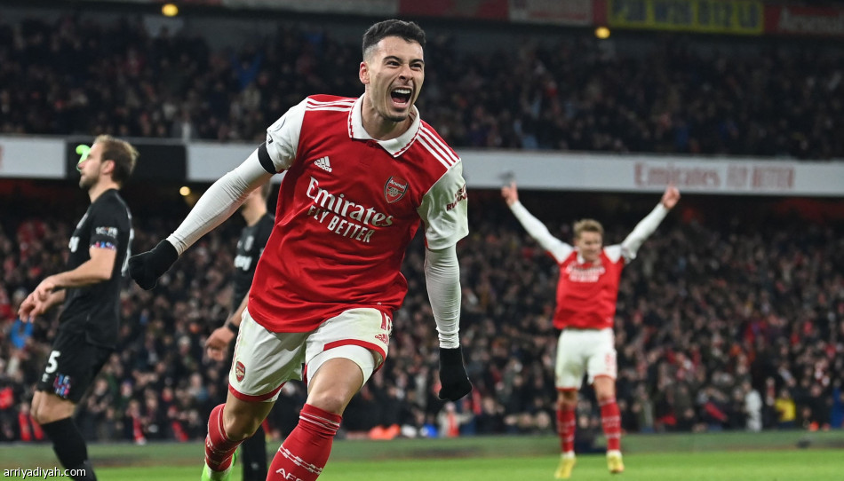 أرسنال يعاقب وست هام.. ويعزز الصدارة