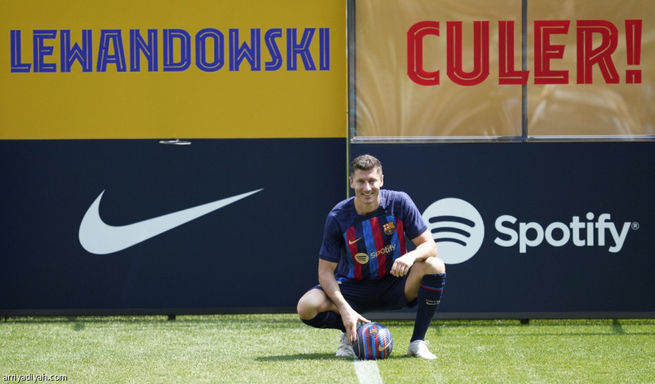 ليفاندوفسكي: تحدي كبير ينتظرني في برشلونة