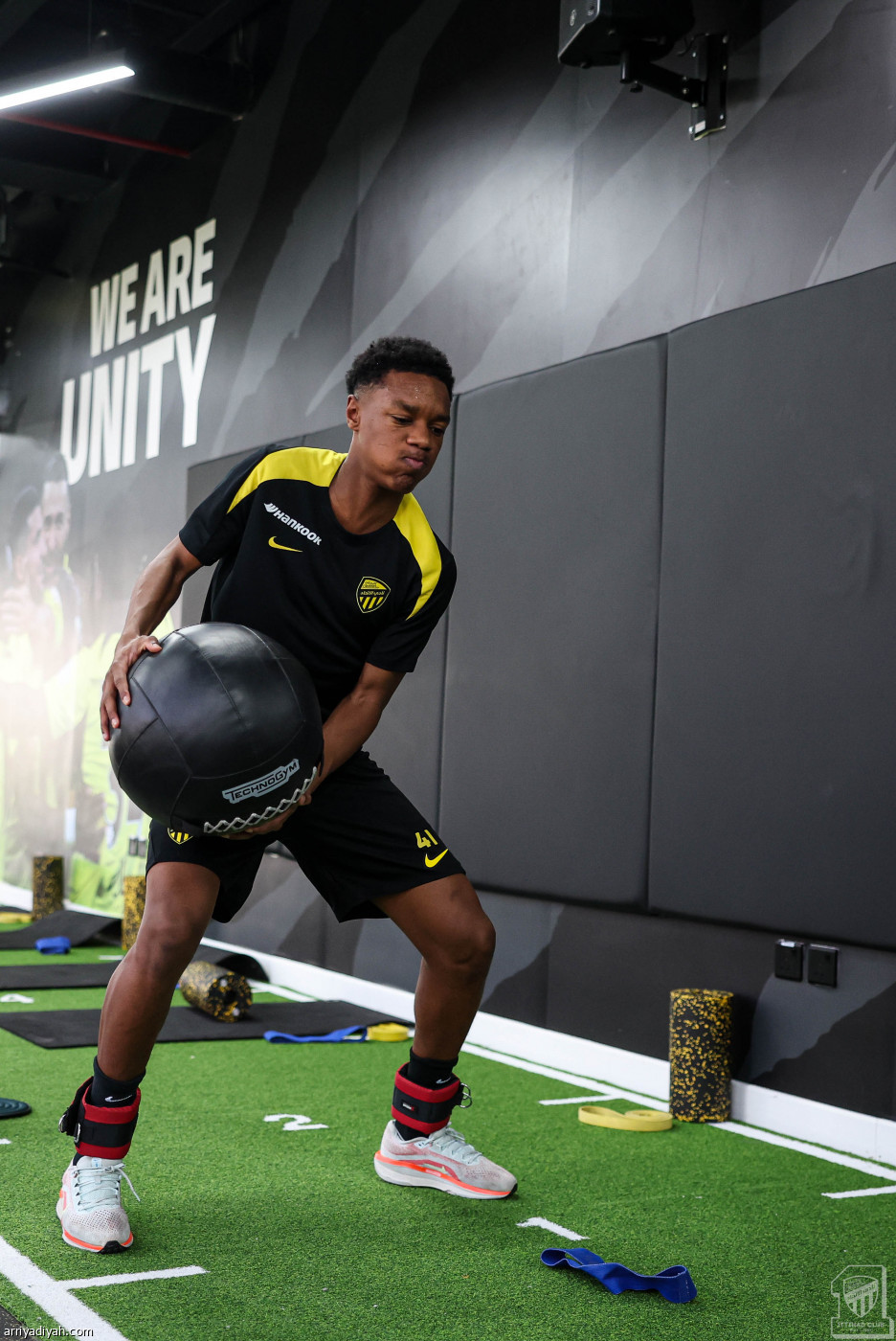 الاتحاد يجهز البدلاء