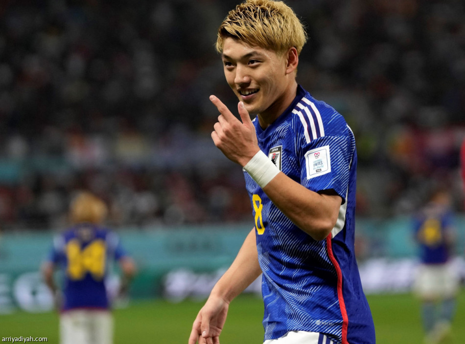 اليابان  تصعق  إسبانيا.. ويعبران معا